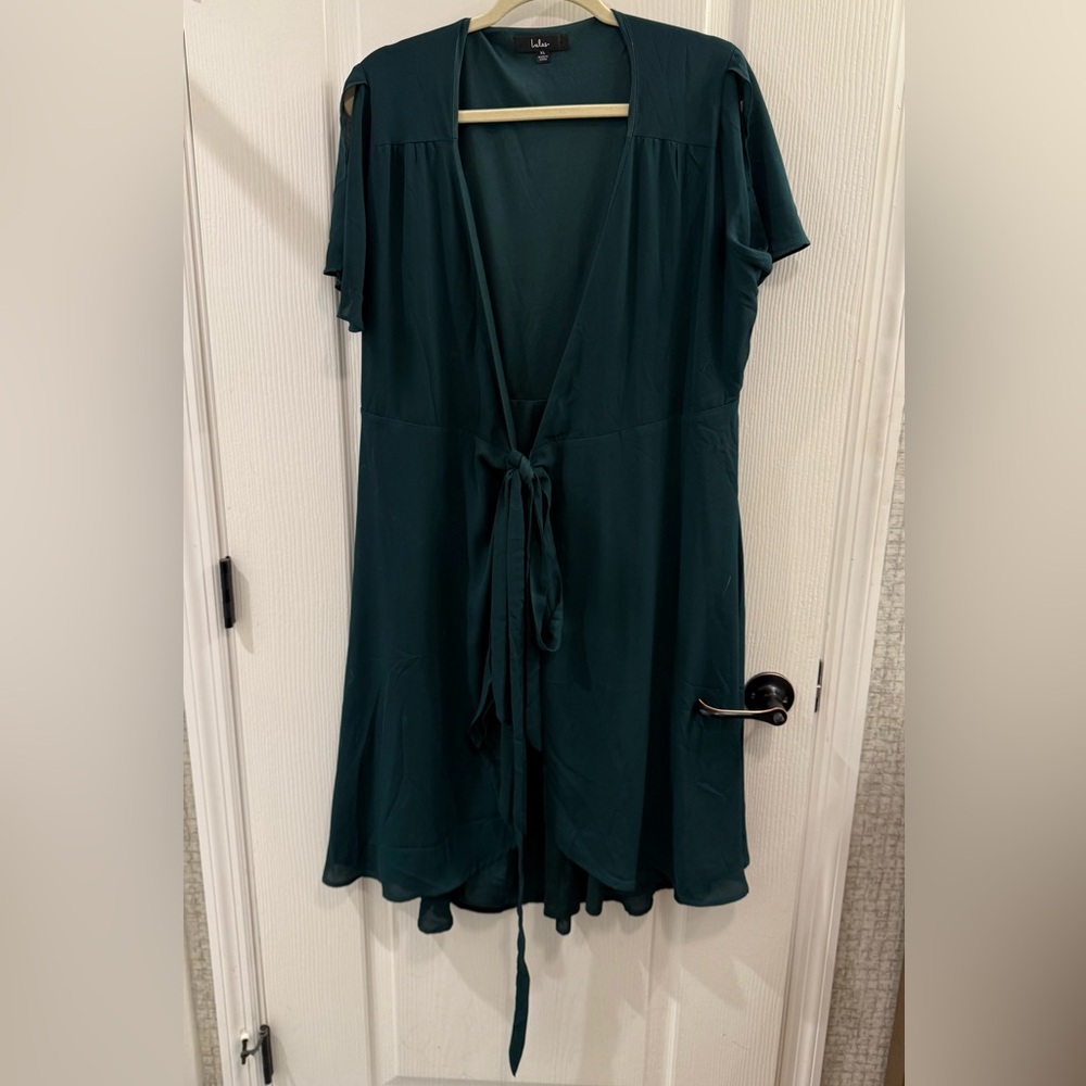 Lulu’s Emerald Green Wrap Dress